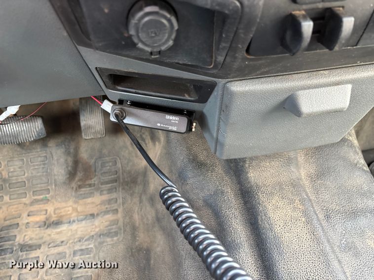 image for item FG0022 2012 Ford F350 Super Duty Crew Cab pickup truck