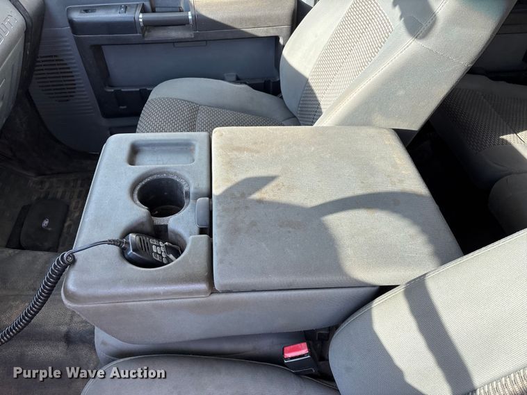 image for item FG0022 2012 Ford F350 Super Duty Crew Cab pickup truck