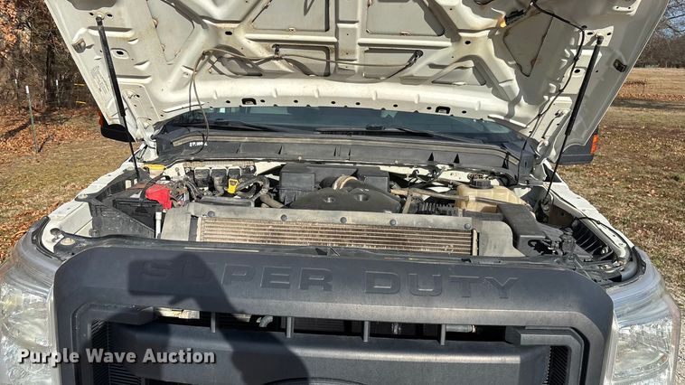 image for item FG0022 2012 Ford F350 Super Duty Crew Cab pickup truck