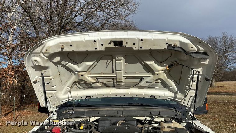 image for item FG0022 2012 Ford F350 Super Duty Crew Cab pickup truck