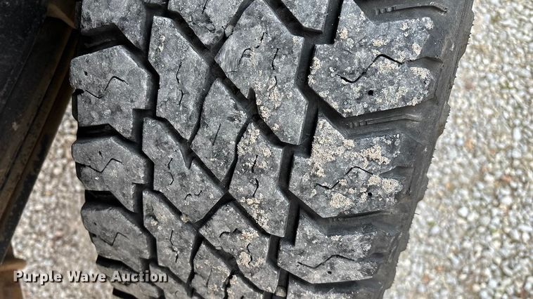 image for item FG0022 2012 Ford F350 Super Duty Crew Cab pickup truck