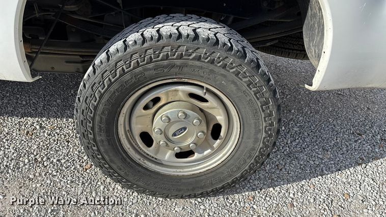 image for item FG0022 2012 Ford F350 Super Duty Crew Cab pickup truck