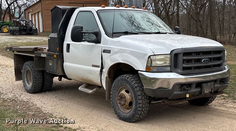 image for item FG0027 2003 Ford F350 Super Duty bale bed pickup truck