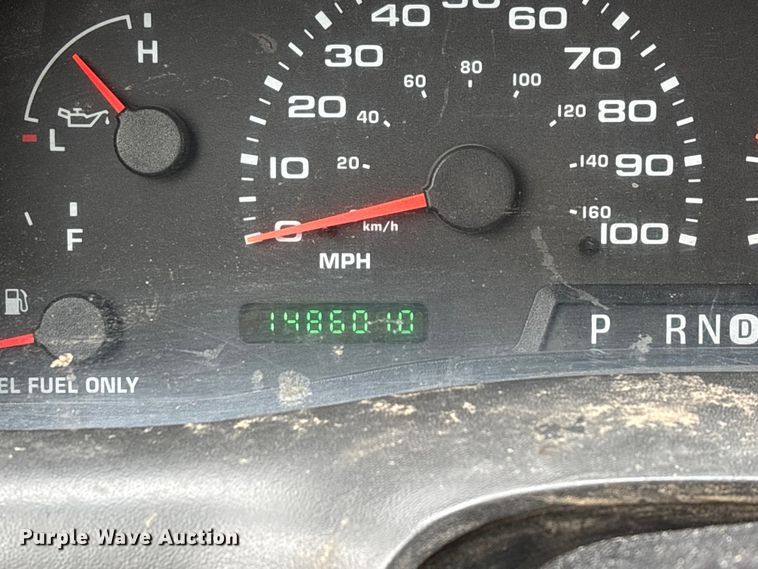 image for item FG0027 2003 Ford F350 Super Duty bale bed pickup truck