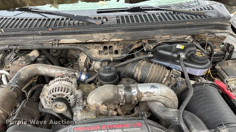 image for item FG0027 2003 Ford F350 Super Duty bale bed pickup truck