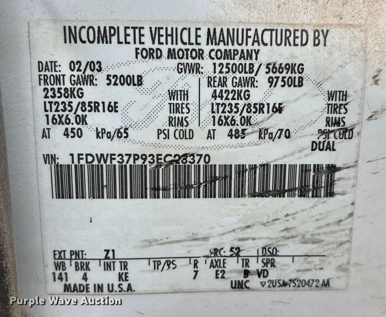 image for item FG0027 2003 Ford F350 Super Duty bale bed pickup truck