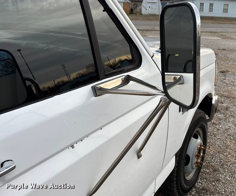 image for item FG0037 1995 Ford F350 utility bed pickup truck