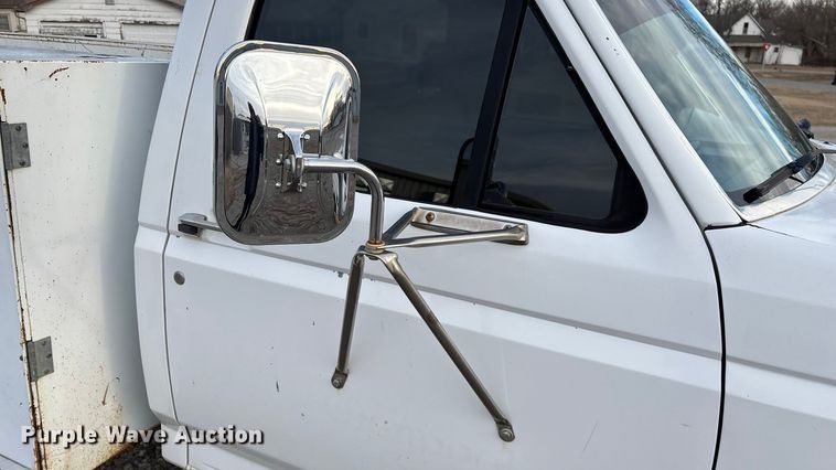 image for item FG0037 1995 Ford F350 utility bed pickup truck