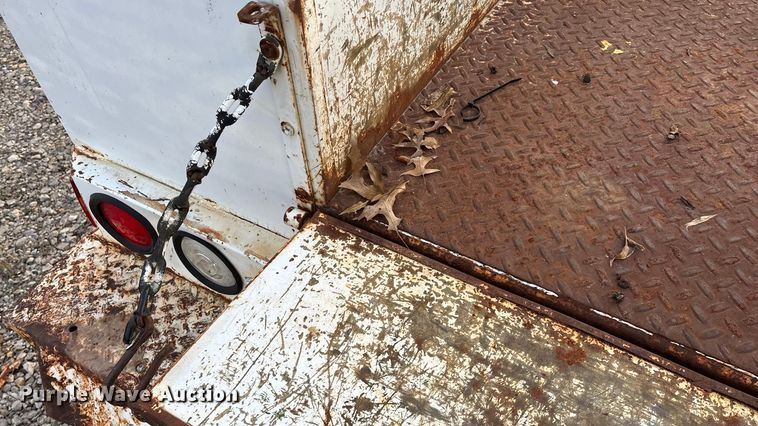 image for item FG0037 1995 Ford F350 utility bed pickup truck