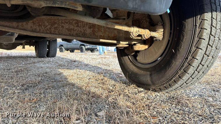 image for item FG0037 1995 Ford F350 utility bed pickup truck