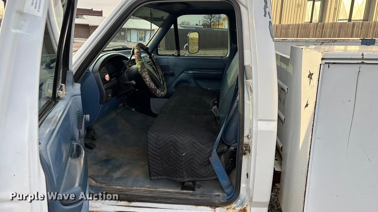 image for item FG0037 1995 Ford F350 utility bed pickup truck