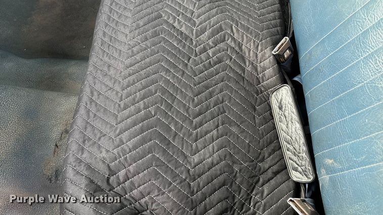 image for item FG0037 1995 Ford F350 utility bed pickup truck