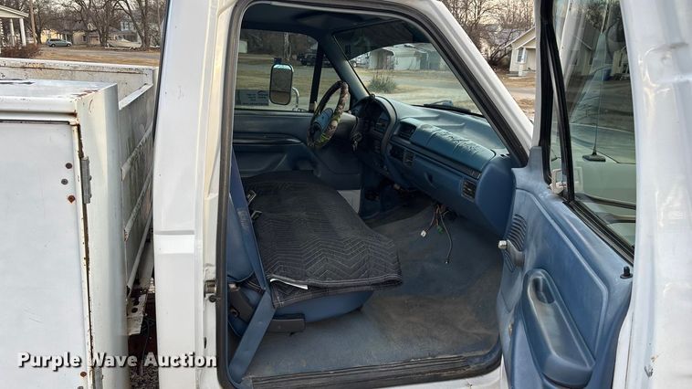 image for item FG0037 1995 Ford F350 utility bed pickup truck