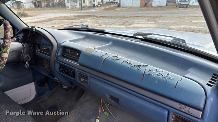 image for item FG0037 1995 Ford F350 utility bed pickup truck