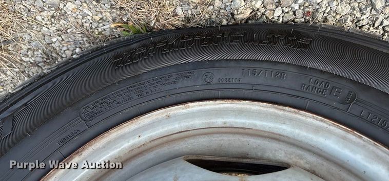 image for item FG0037 1995 Ford F350 utility bed pickup truck