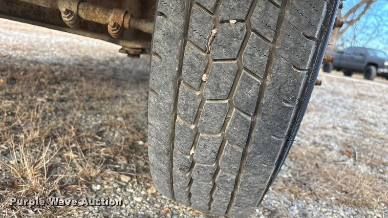 image for item FG0037 1995 Ford F350 utility bed pickup truck