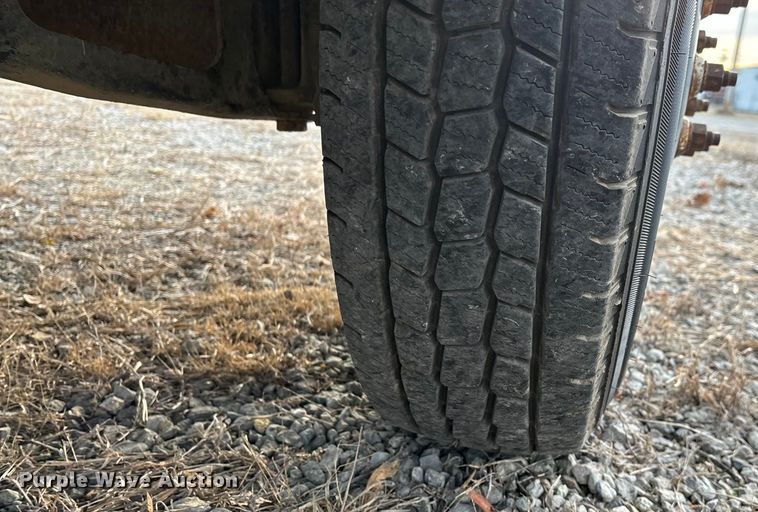 image for item FG0037 1995 Ford F350 utility bed pickup truck