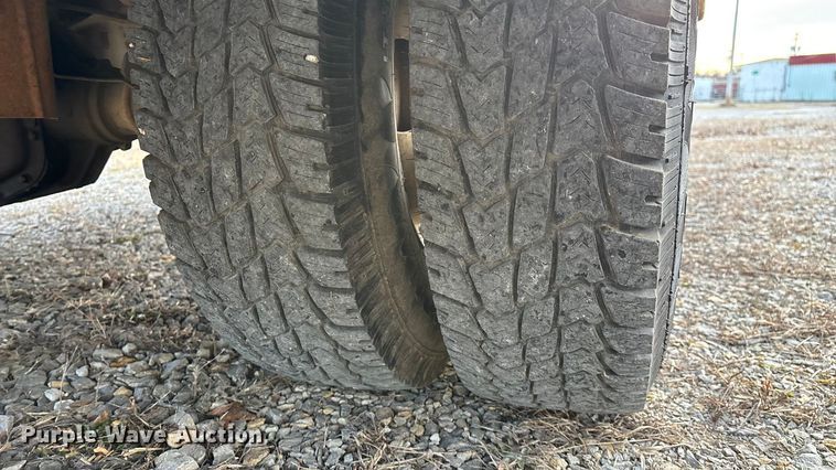 image for item FG0037 1995 Ford F350 utility bed pickup truck