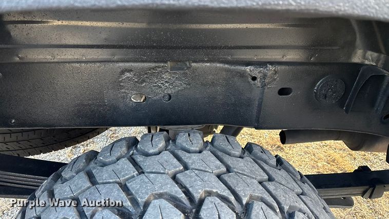 image for item FG0038 2003 Chevrolet Silverado 2500HD Ext. Cab pickup truck