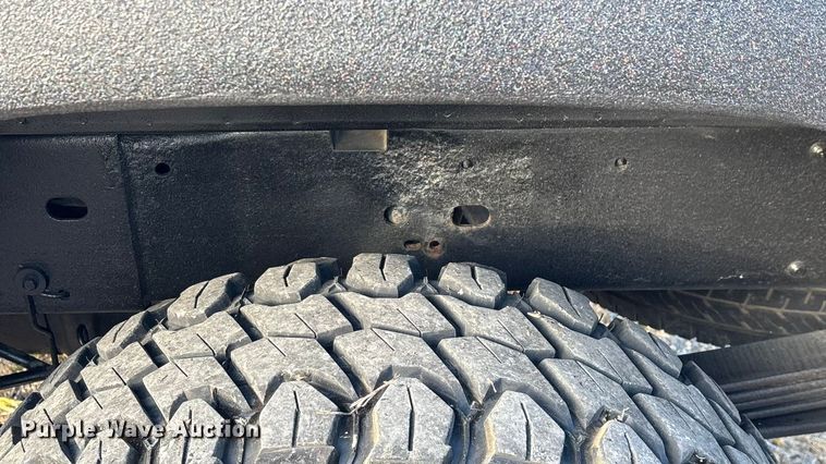 image for item FG0038 2003 Chevrolet Silverado 2500HD Ext. Cab pickup truck