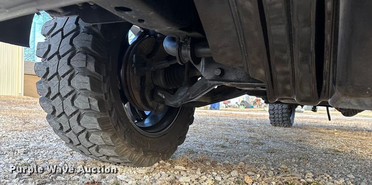 image for item FG0038 2003 Chevrolet Silverado 2500HD Ext. Cab pickup truck