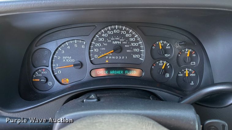 image for item FG0038 2003 Chevrolet Silverado 2500HD Ext. Cab pickup truck