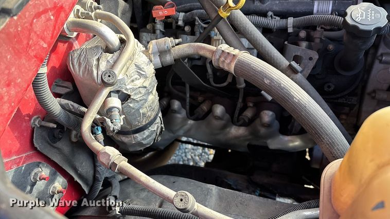 image for item FG0038 2003 Chevrolet Silverado 2500HD Ext. Cab pickup truck