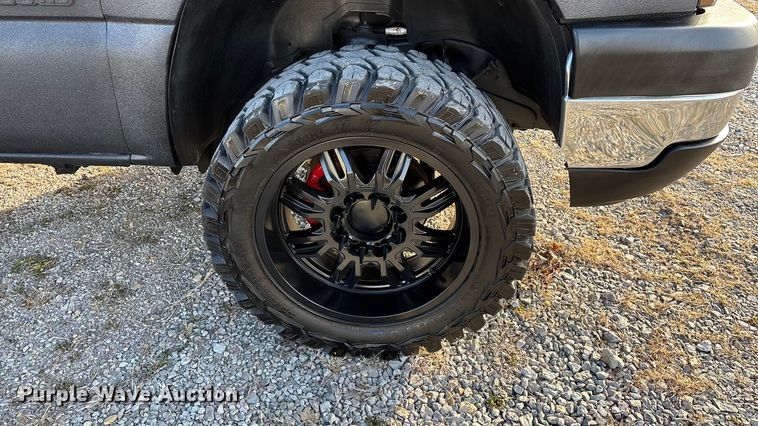 image for item FG0038 2003 Chevrolet Silverado 2500HD Ext. Cab pickup truck