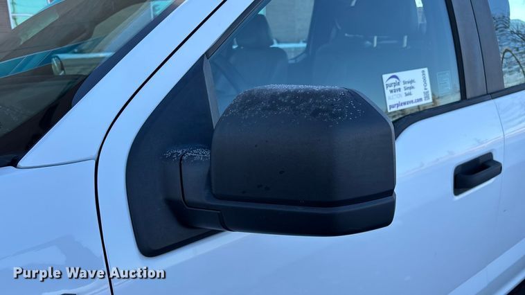 image for item FG0039 2016 Ford F150 Crew Cab pickup truck