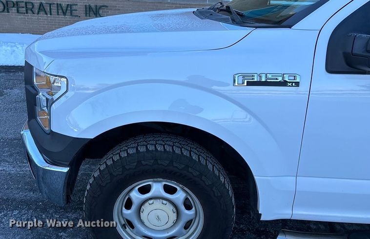 image for item FG0039 2016 Ford F150 Crew Cab pickup truck