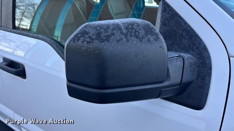 image for item FG0039 2016 Ford F150 Crew Cab pickup truck