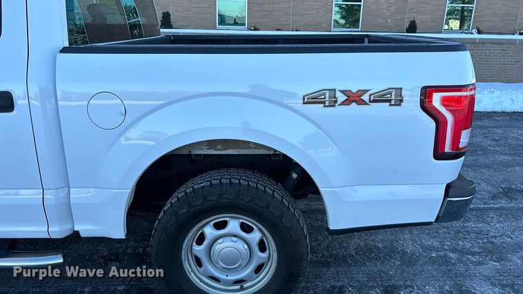 image for item FG0039 2016 Ford F150 Crew Cab pickup truck