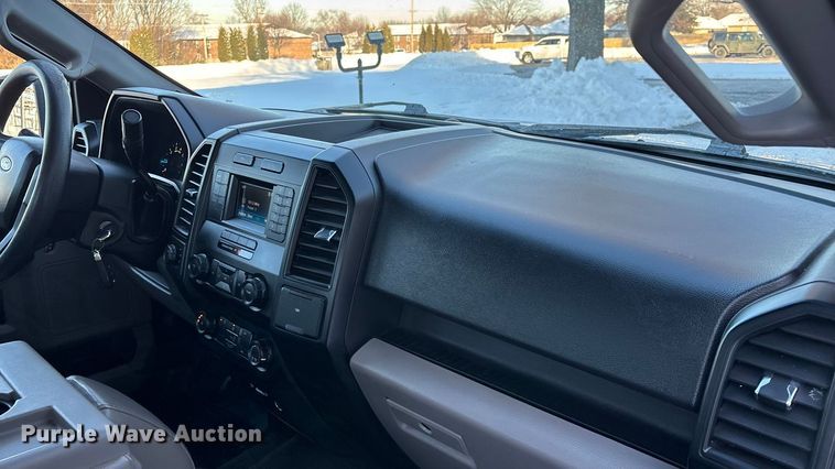 image for item FG0039 2016 Ford F150 Crew Cab pickup truck