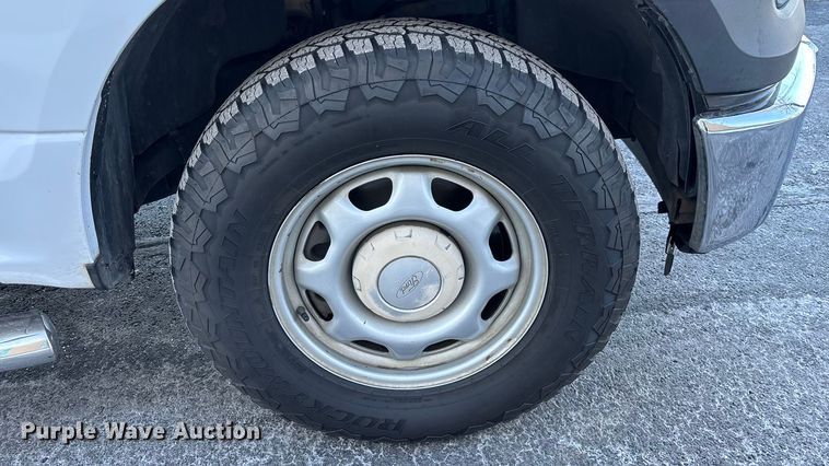 image for item FG0039 2016 Ford F150 Crew Cab pickup truck