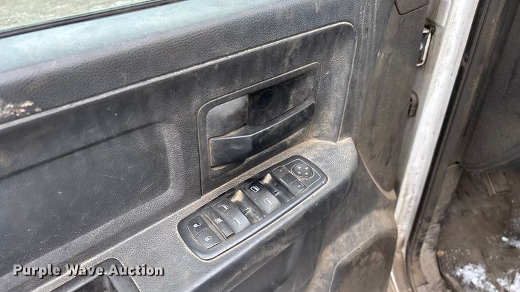 image for item FG0040 2012 Dodge Ram 1500 Ext. Cab pickup truck