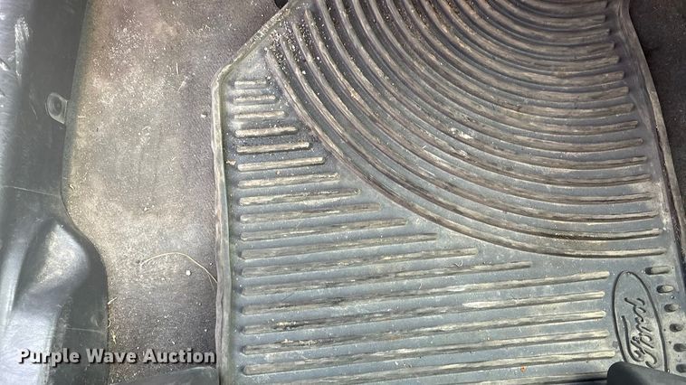 image for item FG1629 2004 Ford Escape 