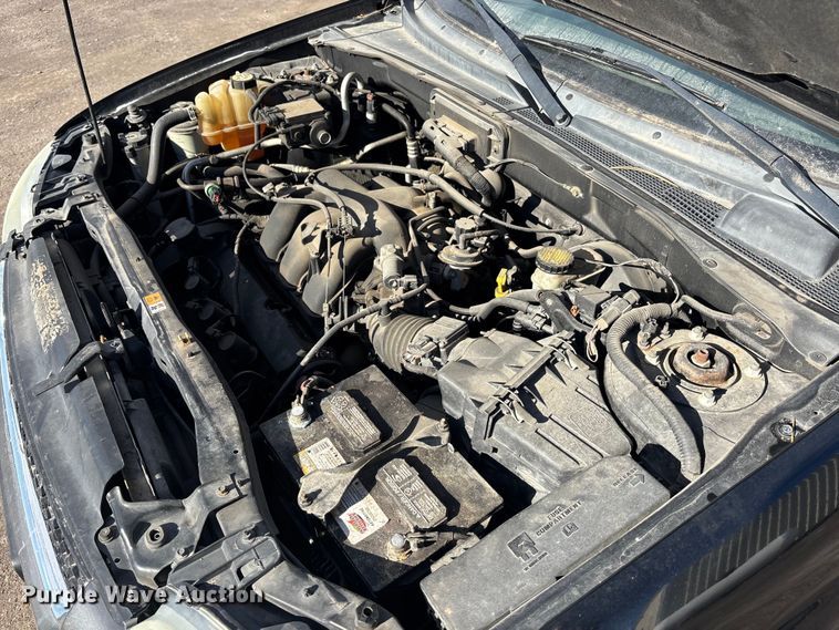 image for item FG1629 2004 Ford Escape 