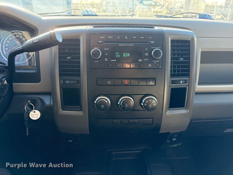 image for item FG2598 2011 Dodge Ram 2500 Crew Cab pickup truck