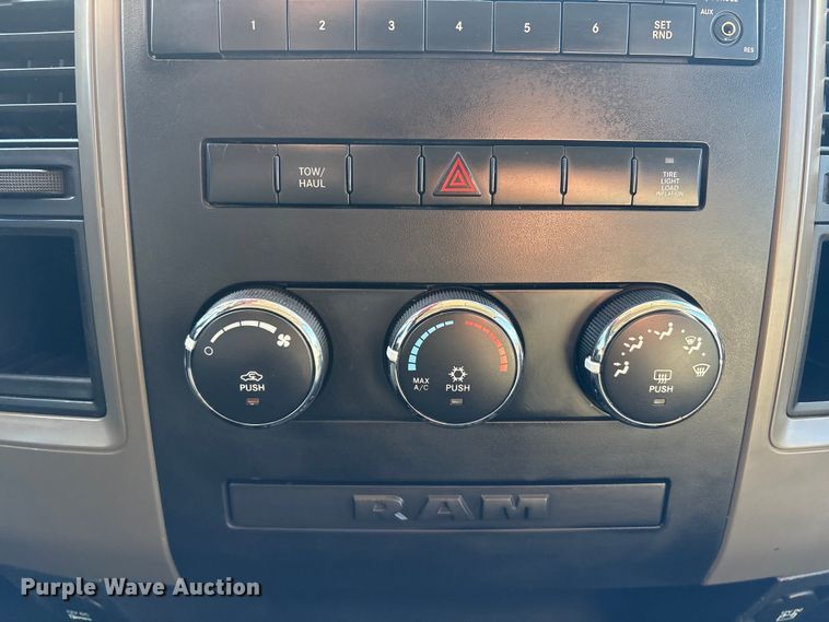 image for item FG2598 2011 Dodge Ram 2500 Crew Cab pickup truck