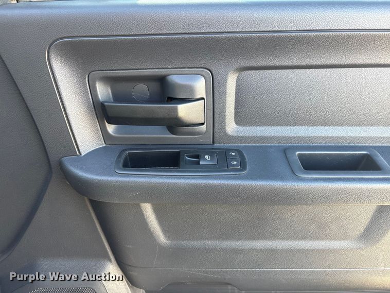 image for item FG2598 2011 Dodge Ram 2500 Crew Cab pickup truck