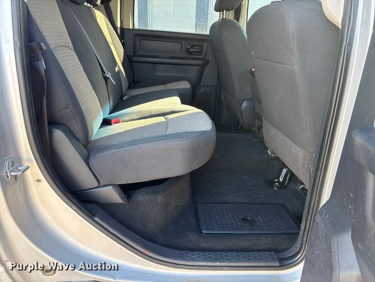 image for item FG2598 2011 Dodge Ram 2500 Crew Cab pickup truck