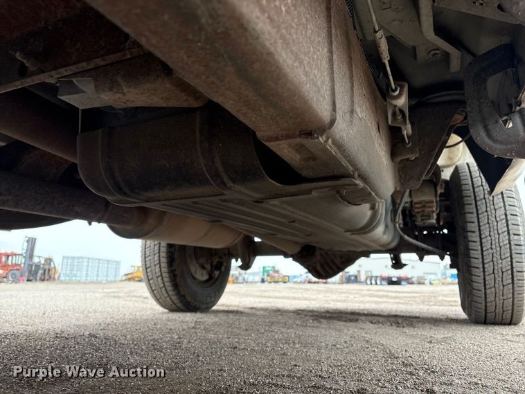 image for item FG2634 2013 Chevrolet Silverado 2500HD Crew Cab pickup truck