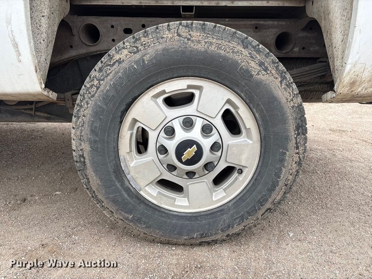 image for item FG2634 2013 Chevrolet Silverado 2500HD Crew Cab pickup truck