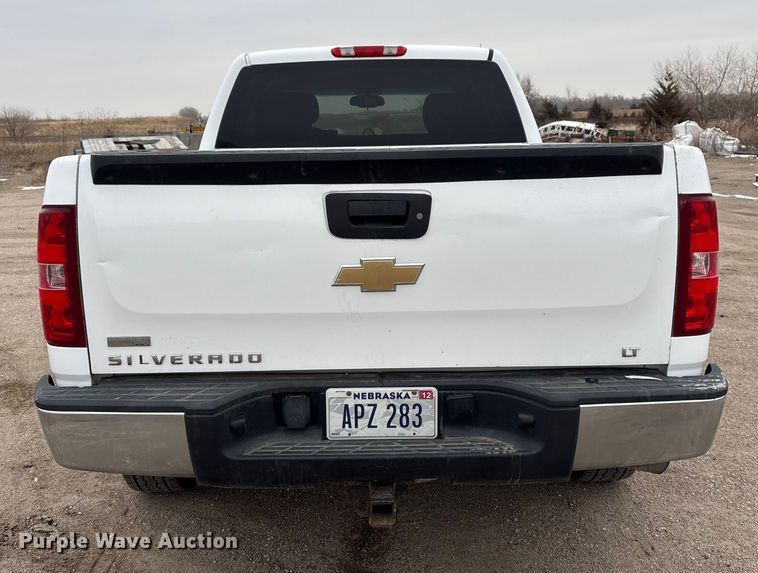 image for item FG2635 2011 Chevrolet Silverado 1500 Ext. Cab pickup truck