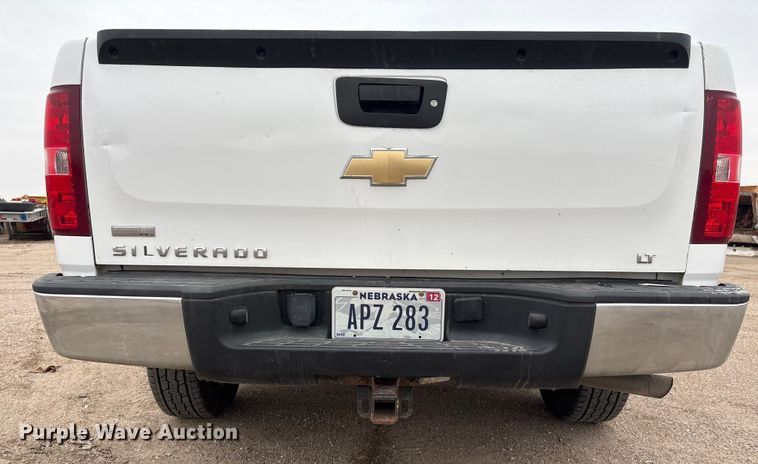 image for item FG2635 2011 Chevrolet Silverado 1500 Ext. Cab pickup truck