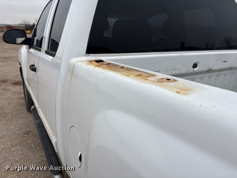 image for item FG2635 2011 Chevrolet Silverado 1500 Ext. Cab pickup truck