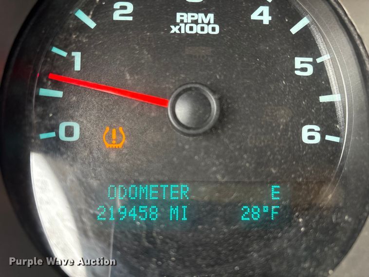 image for item FG2635 2011 Chevrolet Silverado 1500 Ext. Cab pickup truck