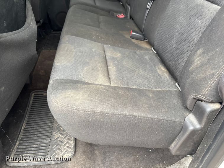 image for item FG2635 2011 Chevrolet Silverado 1500 Ext. Cab pickup truck