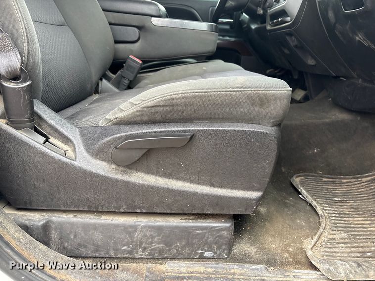 image for item FG2637 2015 GMC Sierra 1500 Ext. Cab pickup truck