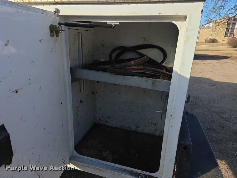 image for item FI0768 2011 Ford F550 Super Duty XL utility / service truck